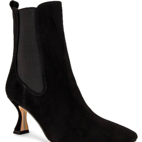 Sam Edelman Shoes - Sam Edelman Lani Square Toe Chelsea  size 7.5 color black..FLOOR SAMPLE